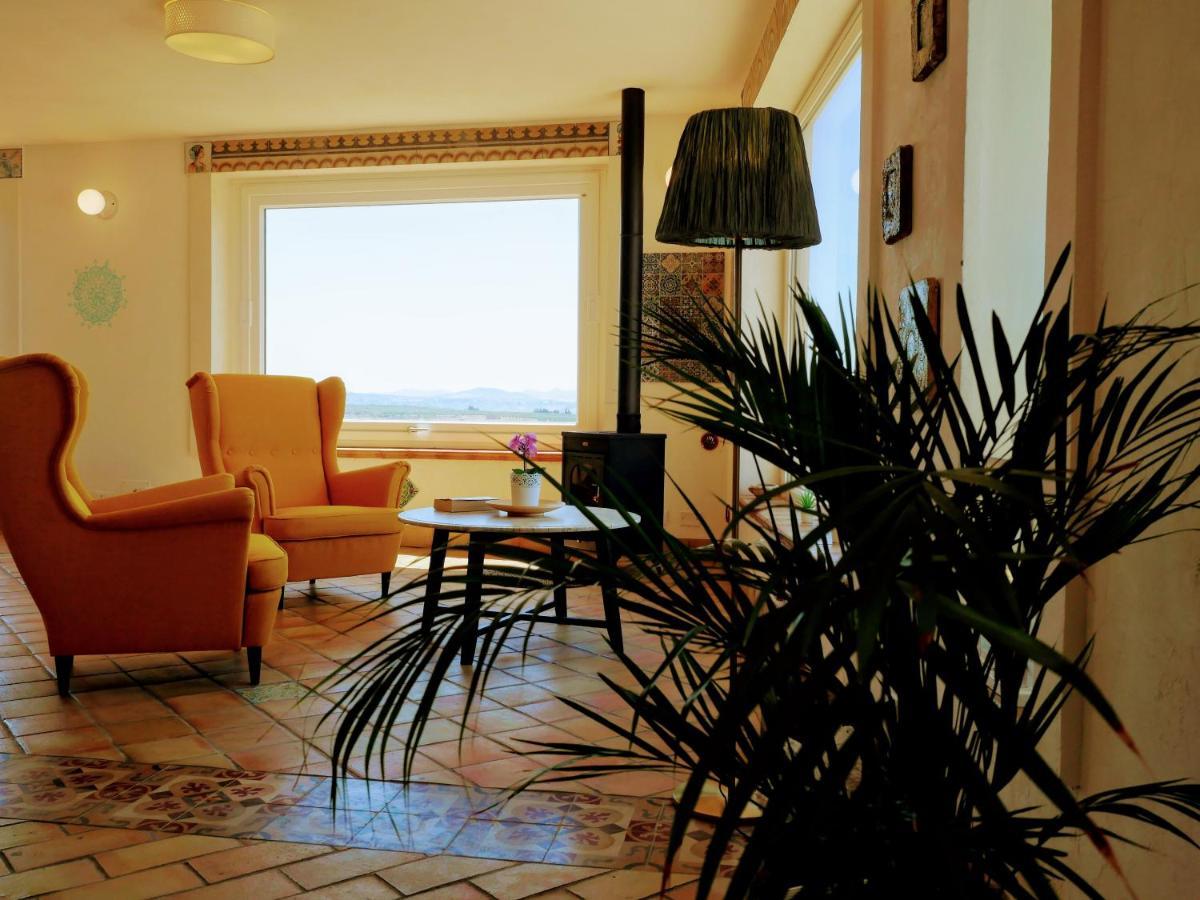 villa immersa in oliveto Sciacca Exteriör bild