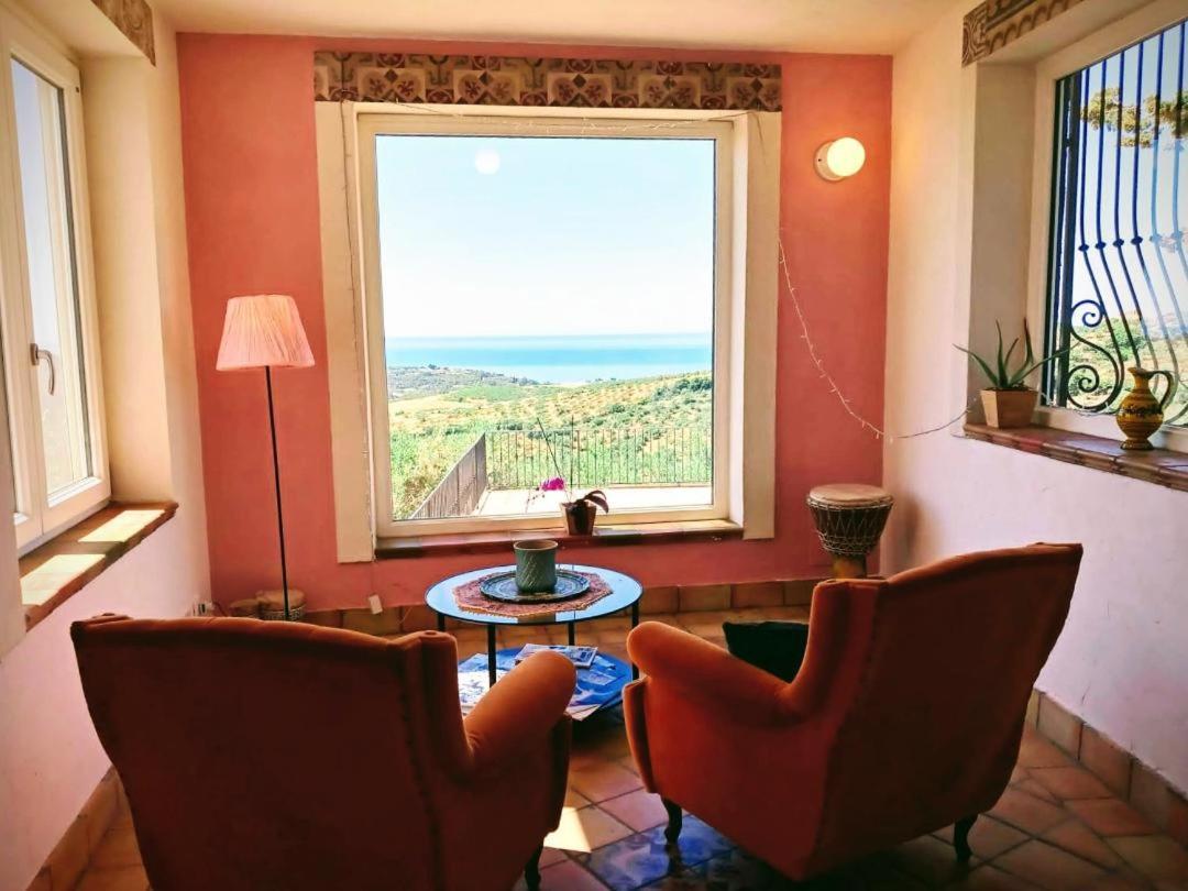 villa immersa in oliveto Sciacca Exteriör bild