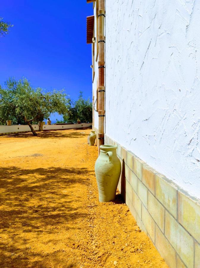 villa immersa in oliveto Sciacca Exteriör bild