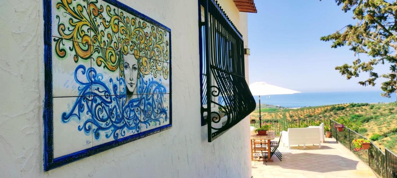 villa immersa in oliveto Sciacca Exteriör bild
