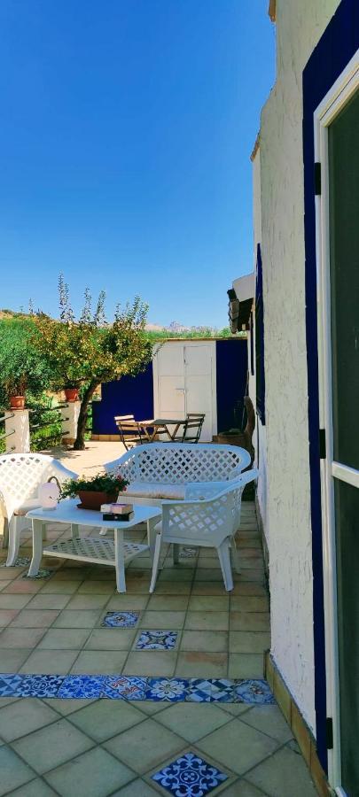 villa immersa in oliveto Sciacca Exteriör bild