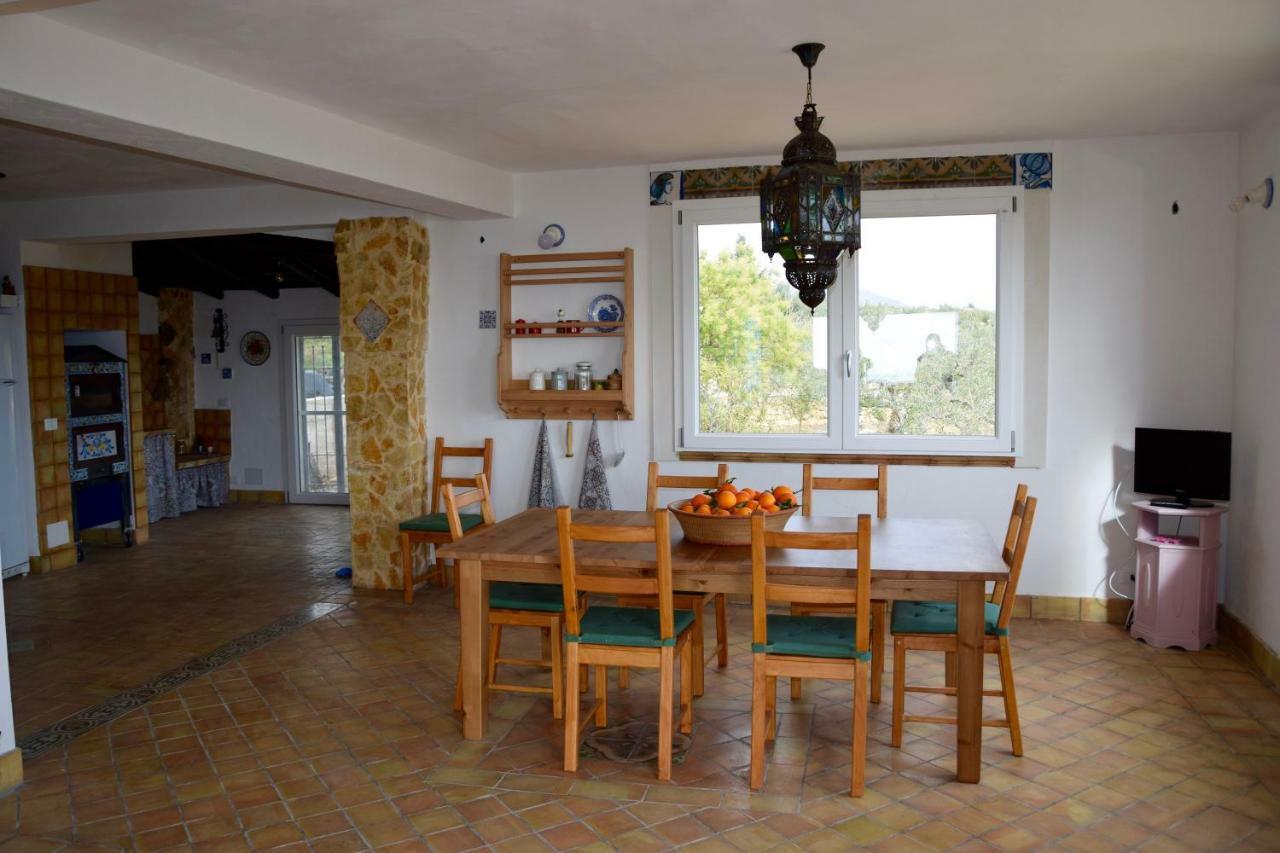 villa immersa in oliveto Sciacca Exteriör bild